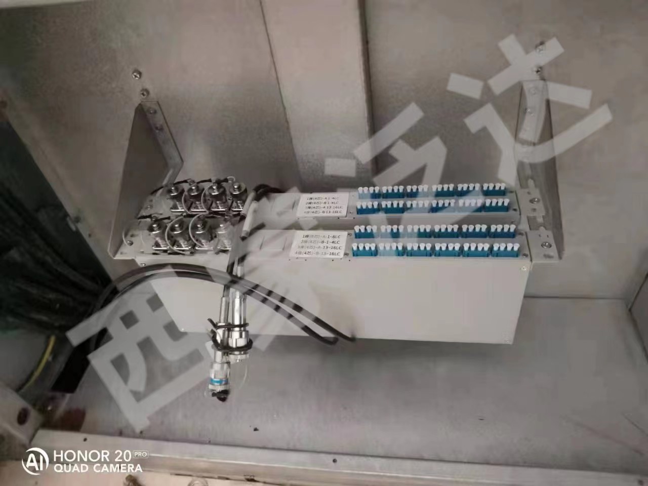 免熔光配盒